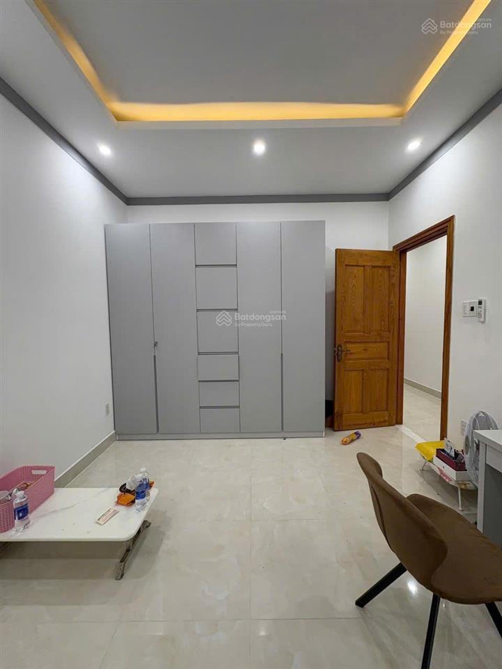 Bán nhanh nhà đẹp hiệp thành 3 full nội thất 2pn, 100m² thổ cư 100% giá tốt chỉ 5 tỷ