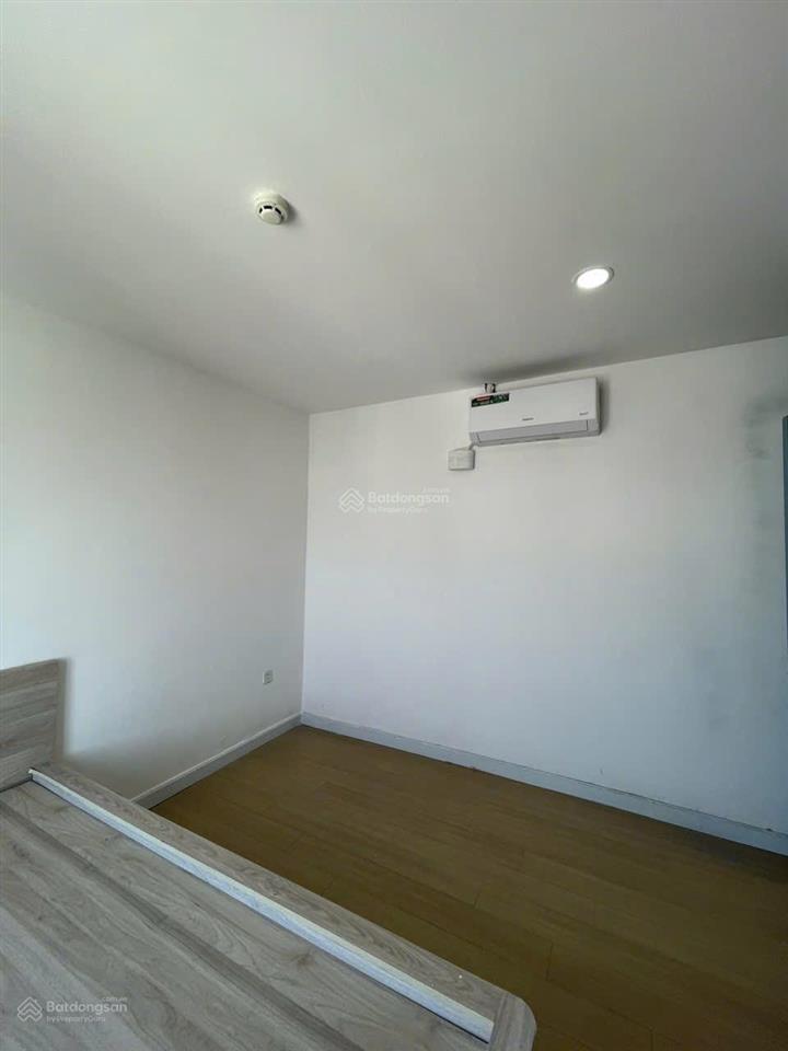 Cho thuê căn góc chung cư tân bình, hoàng bật đạt p15 tân bình full nội thất
