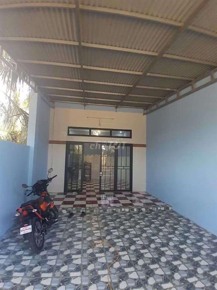 nhà mặt tiền đường Trần Văn trà, p Bình minh, Tp tây Ninh 630tr