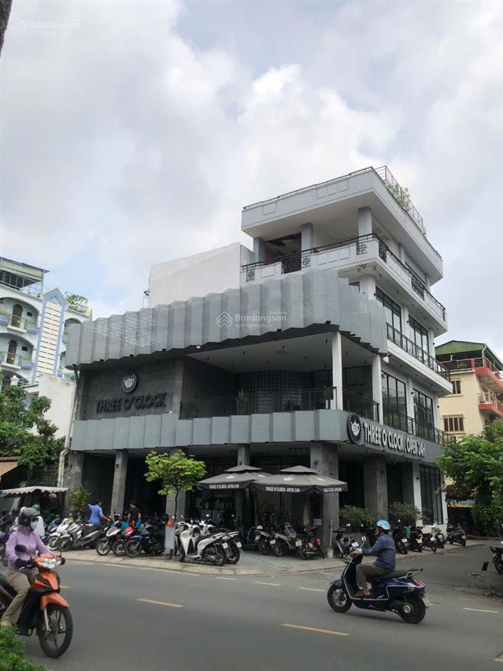 Siêu phẩm mt trần hưng đạo, quận 5  dt  8x21m  dòng tiền 250 triệu/tháng  giá 110 tỷ về 89 tỷ