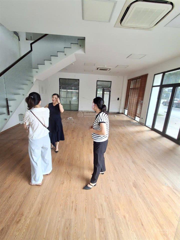 Cho thuê căn góc 3 mặt tiền kđt vinhomes green bay, lương thế vinh, dt 100m2, 4 tầng 1 hầm. 78tr/th