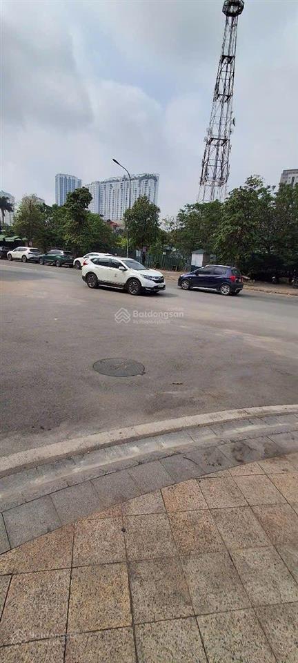 Cho thuê căn góc 3 mặt tiền kđt vinhomes green bay, lương thế vinh, dt 100m2, 4 tầng 1 hầm. 78tr/th