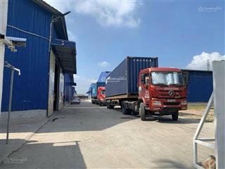 Cho thuê kho xưởng cổng làng la phù, đường 72, dt 1800m2, xe công vào, xuất vat, điện 3 pha, bảo vệ