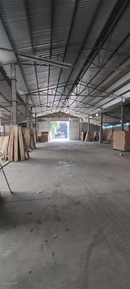 Ct kho xưởng dt 1154m2, siêu rẻ 35 triệu/tháng, thượng cát, xe công vào, điện 3 pha, nước sạch