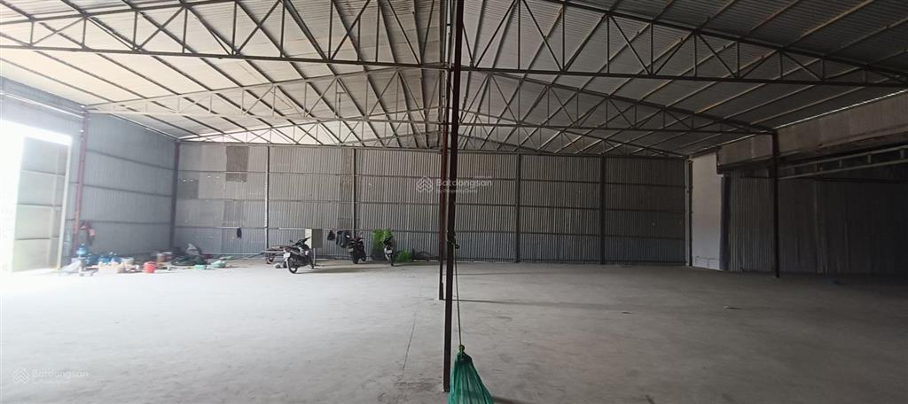 Cho thuê kho xưởng đường 72, la phù, hoài đức, dt 666m2, xe công vào, xuất vat, điện 3 pha, bảo vệ