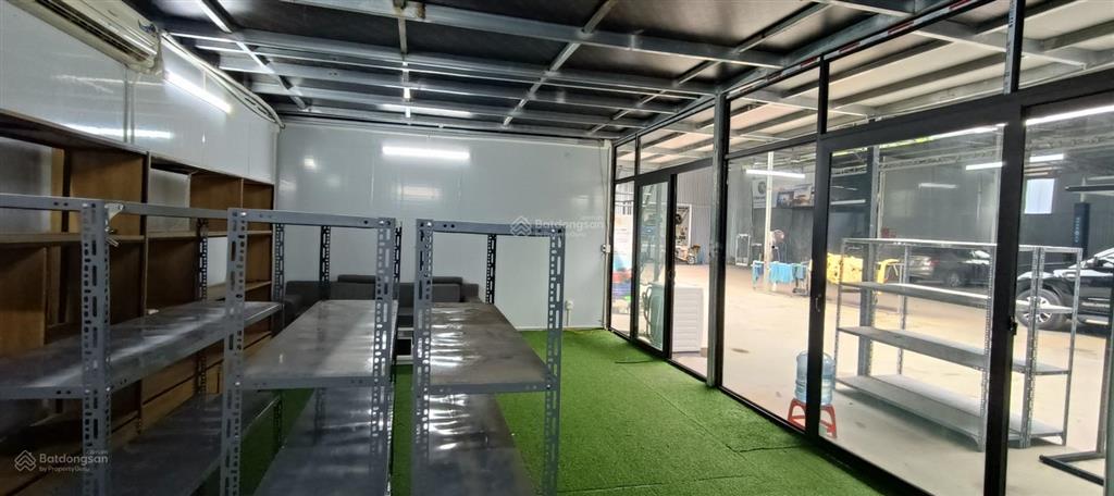 Cho thuê kho xưởng đường vườn cam, phú đô, từ liêm 700m2, điện 3 pha, xe 10 tấn, xuất vat, 55 triệu