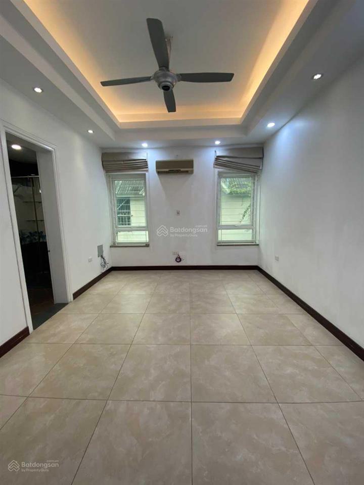 Cho thuê bt kđt mễ trì hạ, nam từ liêm, dt 220m2, mặt tiền 10m, 4 tầng, ô tô đỗ cửa 24/24, 50tr/th