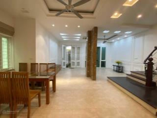 Cho thuê bt kđt mễ trì hạ, nam từ liêm, dt 220m2, mặt tiền 10m, 4 tầng, ô tô đỗ cửa 24/24, 50tr/th