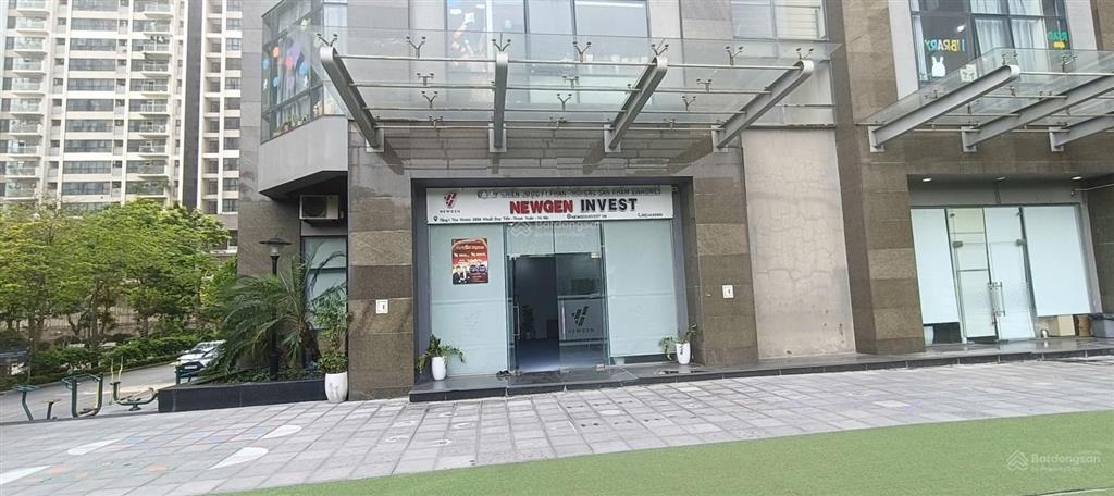 Bán mb chân đế chung cư toà vinata tower, cạnh tòa thăng long number one, dt 122,4m2, thông sàn