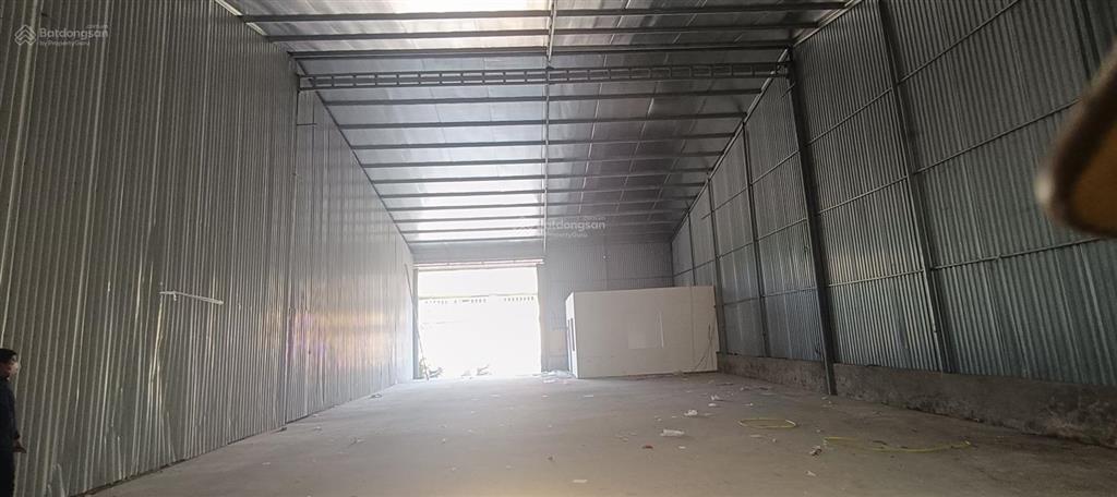 Cho thuê kho đường thụy phương, bắc từ liêm, dt 300m2, điện 3fa, xuất vat, xe công, bảo vệ. 75k/m2