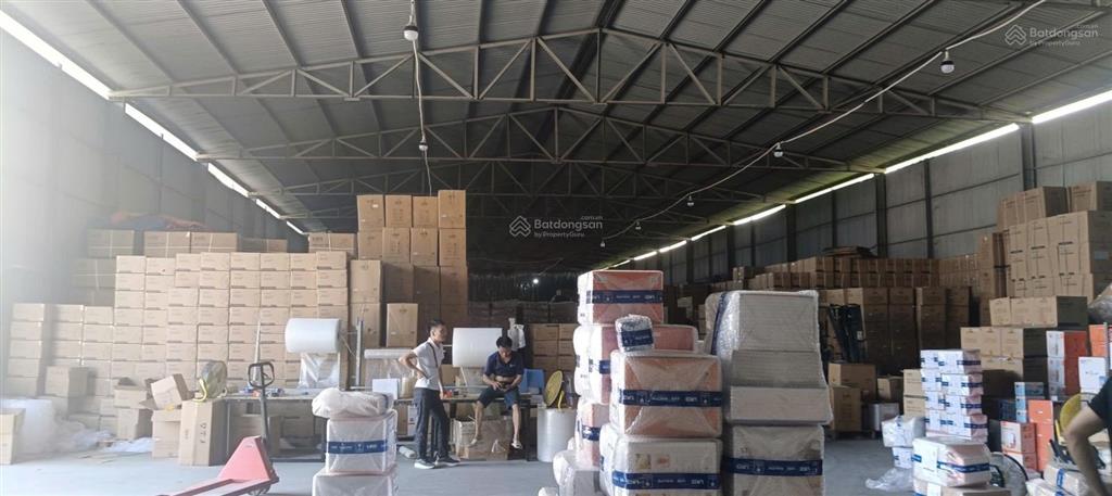 Cho thuê kho xưởng mặt đường ql21b, thanh oai 2000m21k, điện 3fa, xuất vat, xe công, bảo vệ. 70k/m