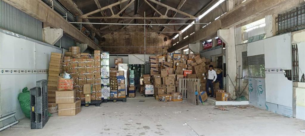 Cho thuê kho đường thụy phương, bắc từ liêm, dt 300m2, điện 3fa, xuất vat, xe công, bảo vệ. 85k/m2