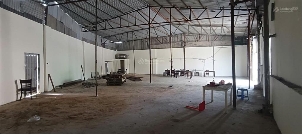Cho thuê kho xưởng đường la phù, an khánh, dt 260m2, xuất vat, điện 3 pha, xe 10 tấn, 60k/m