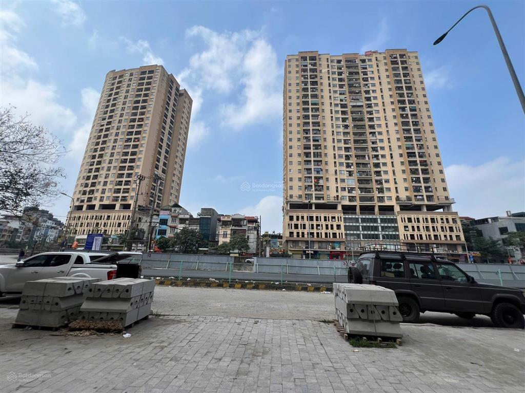 Cho thuê kho xưởng mặt đường nguyễn cảnh dị, dt đất 88m2, dt sử dụng 350m2, mt 6m, 16tr/tháng