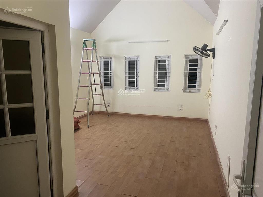 Cho thuê biệt thự đường thiên hiền, mỹ đình 1 căn góc 2 mặt tiền siêu đẹp, dt 145m2, 40triệu