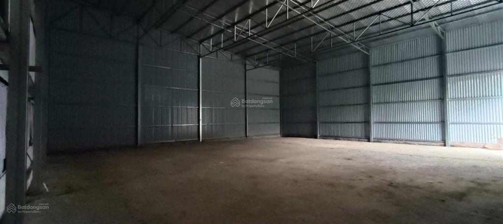 Cho thuê kho xưởng kcn phú minh, trại gà, phú diễn dt 260m2 điện 3 pha, xe công đỗ cửa, bảo vệ 24/7