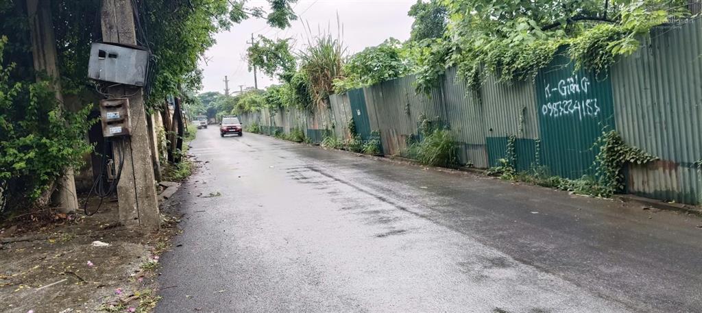 Cho thuê kho xưởng kcn phú minh, trại gà, phú diễn dt 260m2 điện 3 pha, xe công đỗ cửa, bảo vệ 24/7
