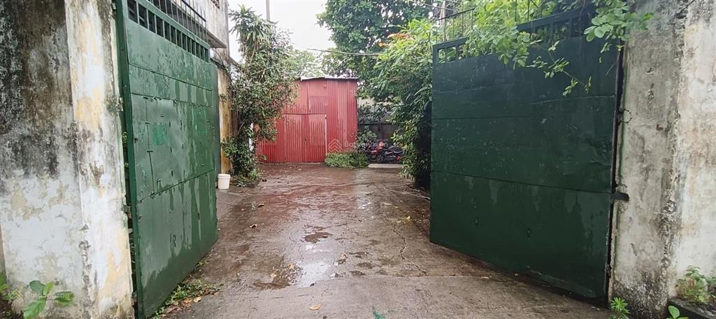 Cho thuê kho xưởng kcn phú minh, trại gà, phú diễn dt 260m2 điện 3 pha, xe công đỗ cửa, bảo vệ 24/7