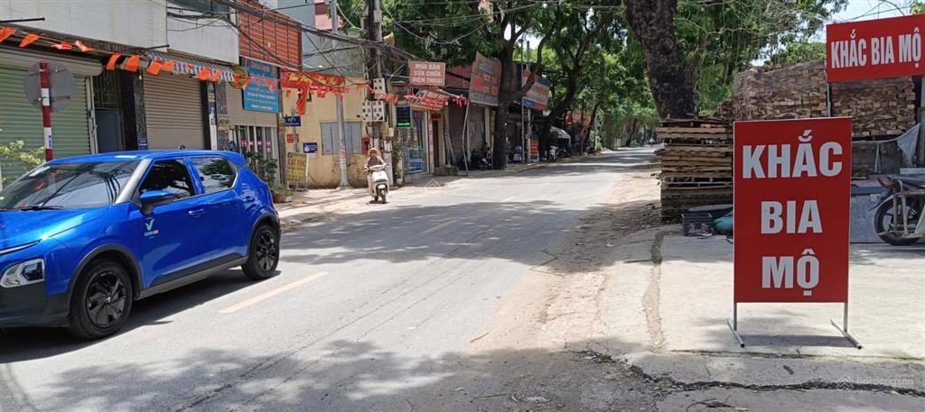 Cho thuê kho xưởng mặt đường hữu hưng, đại mỗ, dt 450m2, mái tôn chống nóng, điện 3 fa, xe công vào