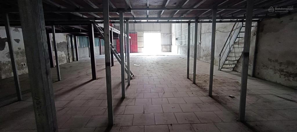 Cho thuê kho xưởng đường thịnh liệt, hoàng mai, dt 280m2, xe công vào, xuất vat, bảo vệ