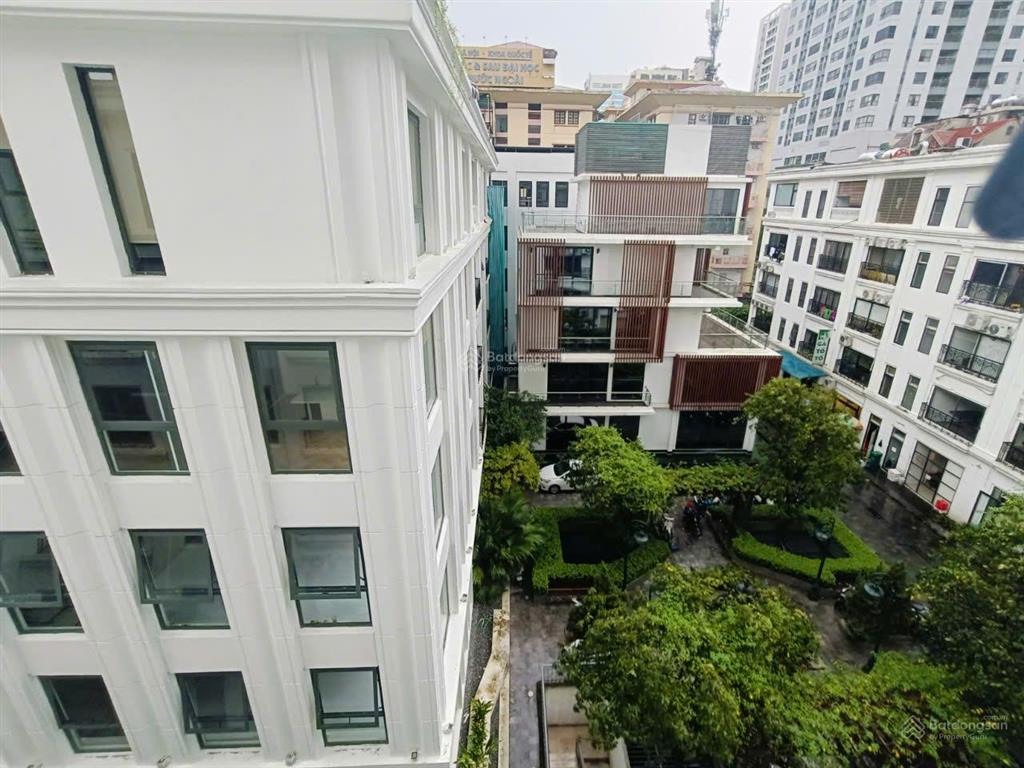 Cho thuê nhà 5 tầng 1 hầm dt 90m2 mặt phố nguyễn tuân, mặt tiền 7m, thông sàn 76 triệu