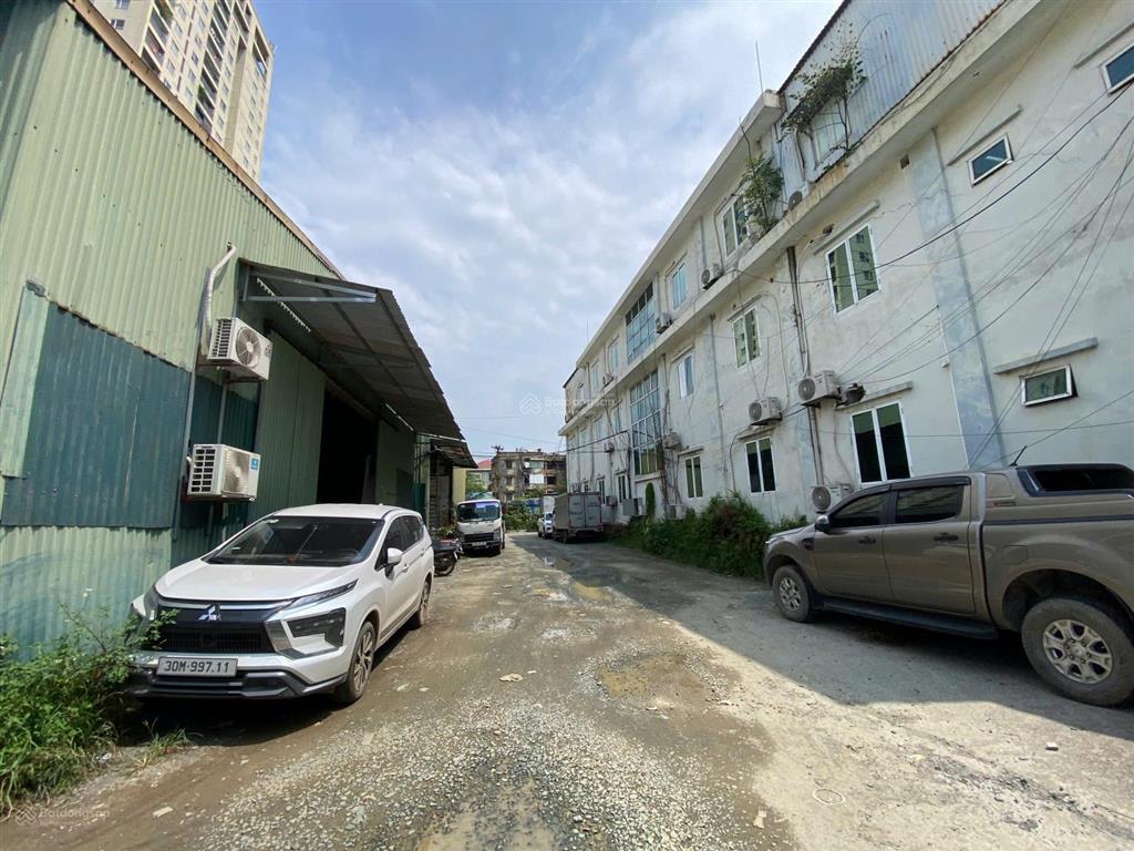 Ct kho xưởng coma5 đường 70miêu nha, xuân phương, dt 360m2, xe công, vat, điện 3fa, bảo vệ, 80k/m2