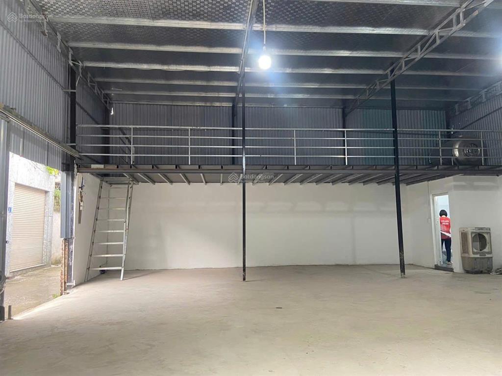 Cho thuê kho xưởng đường sa đôi, đại mỗ, dt150m, mặt tiền 12m, tôn xốp, xe tải 5t đỗ cửa 11tr/th