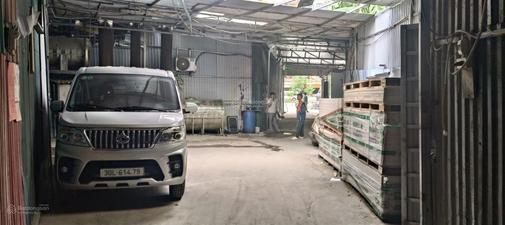 Ct kho xưởng mặt đường vành đai 2.5, p định công, dt 275m, điện 3 pha, xuất vat, (có tách lẻ)