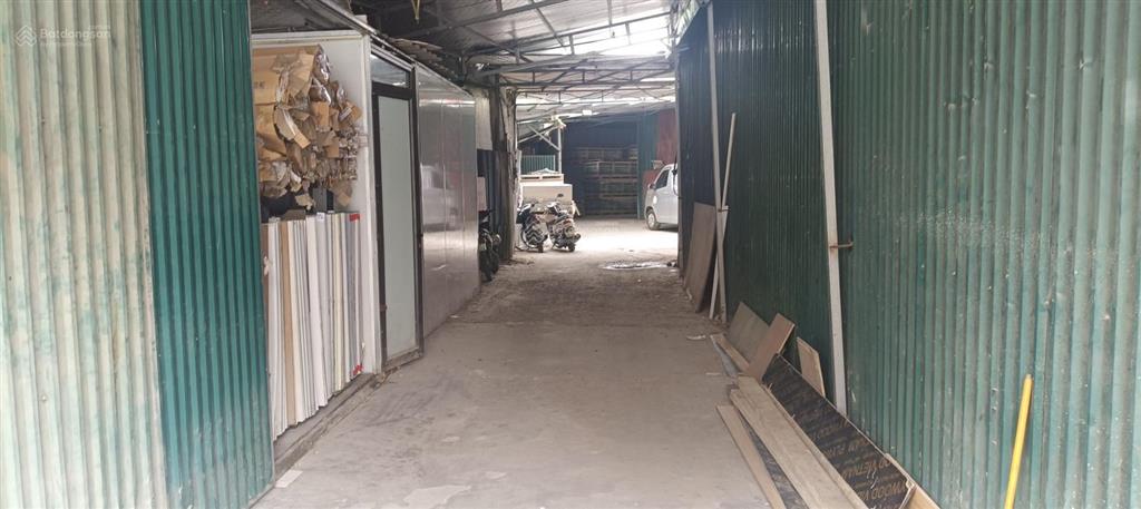 Ct kho xưởng mặt đường vành đai 2.5, p định công, dt 275m, điện 3 pha, xuất vat, (có tách lẻ)
