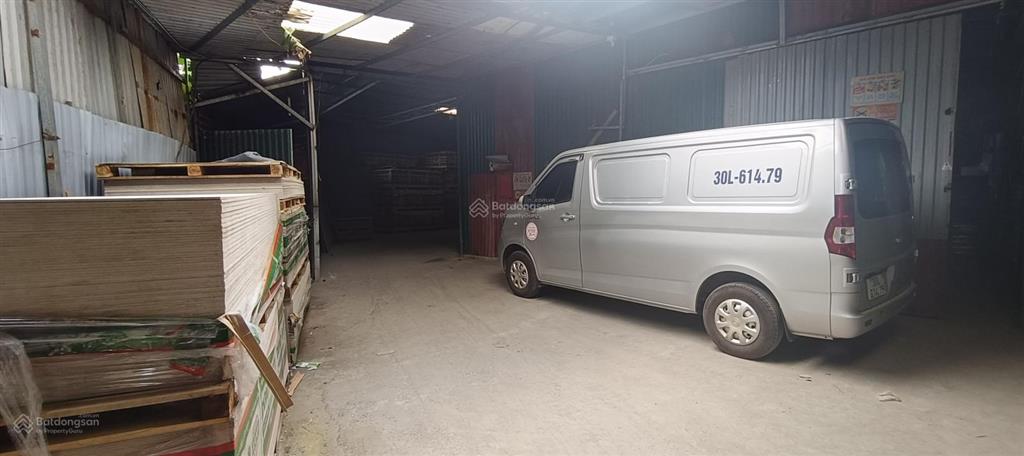 Ct kho xưởng mặt đường vành đai 2.5, p định công, dt 275m, điện 3 pha, xuất vat, (có tách lẻ)