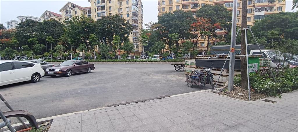 Ct kho xưởng mặt đường vành đai 2.5, p định công, dt 275m, điện 3 pha, xuất vat, (có tách lẻ)