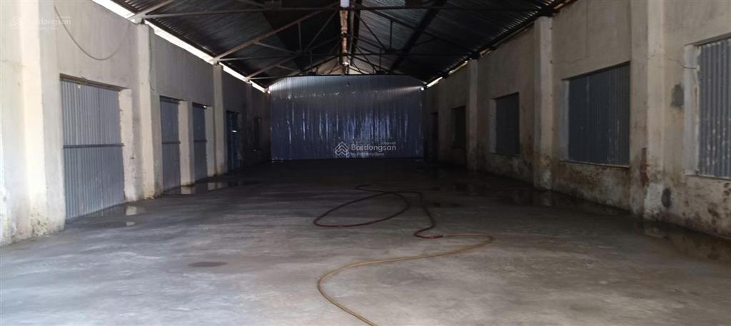 Cho thuê kho xưởng đường 72 an khánh, 312m2, xe công vào, xuất vat, điện 3 pha, bảo vệ, 85 nghìn/m2