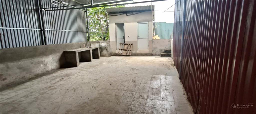 Cho thuê kho km15 đường đại lộ thăng long, quyết tiến, dt 800m2, điện 3fa, xe 10t vào, 40k/m2