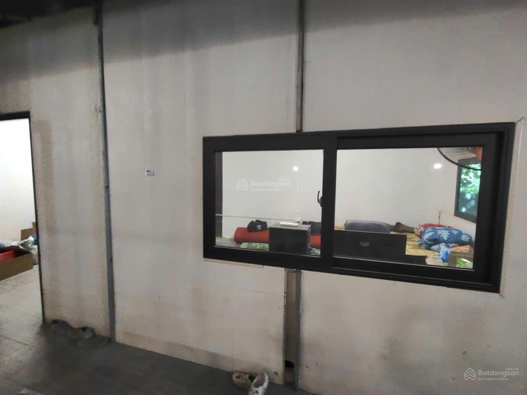 Cho thuê kho km15 đường đại lộ thăng long, quyết tiến, dt 800m2, điện 3fa, xe 10t vào, 40k/m2