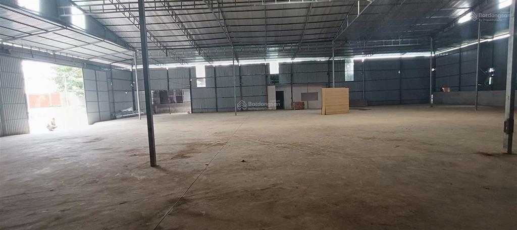 Cho thuê kho km15 đường đại lộ thăng long, quyết tiến, dt 800m2, điện 3fa, xe 10t vào, 40k/m2