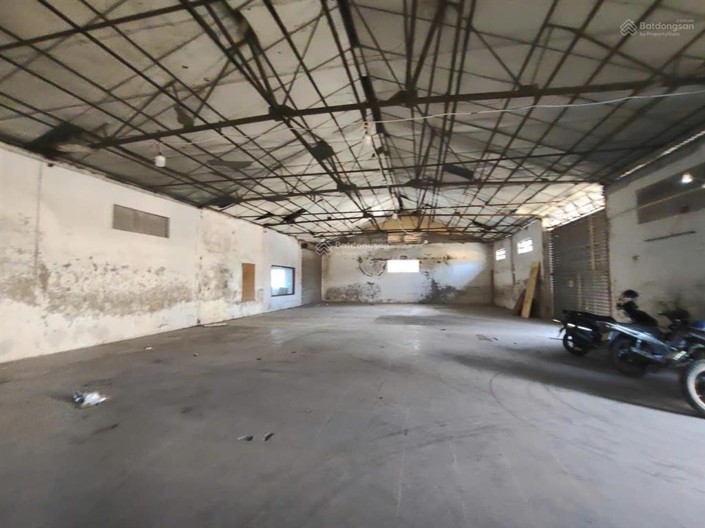 Cho thuê kho xưởng đường thịnh liệt, hoàng mai, 400m2, xe công vào, xuất vat, bảo vệ 150.000/m2