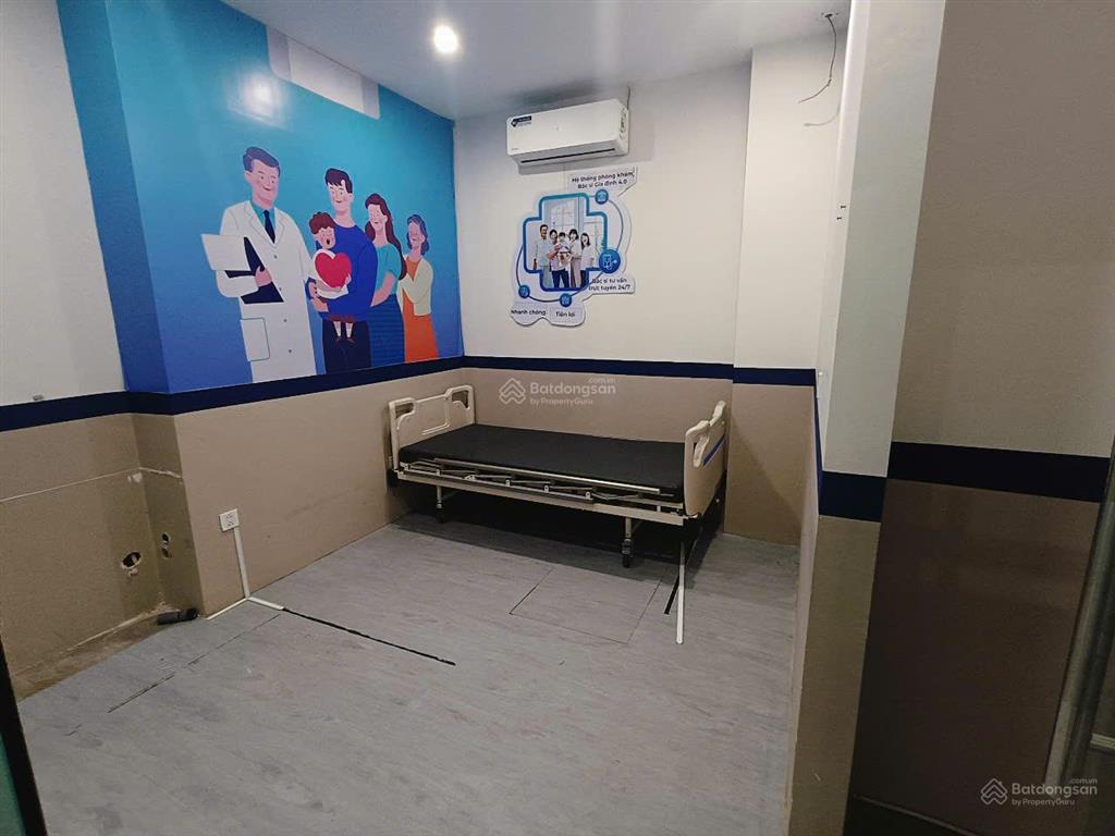 Cho thuê nhà vinhomes green bay, mặt đường lương thế vinh, mễ trì, dt 96m, 4 tầng 1 hầm, thang máy