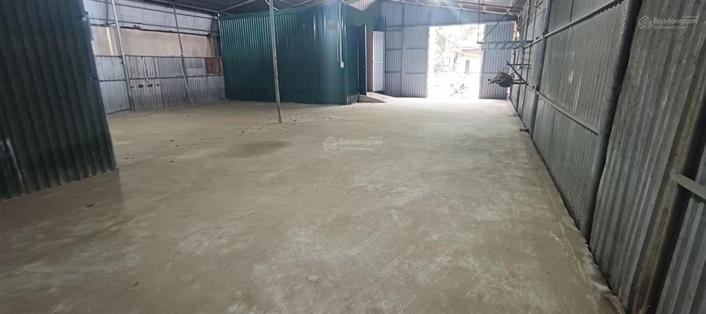 Cho thuê kho đường hồng đôphú đô, dt 250m2, điện 3fa, xe 10t (sau svđ mỹ đình), p từ liêm 16tr/th
