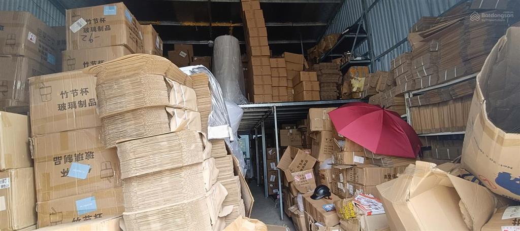 Cho thuê kho xưởng đường 70, miêu nha, tây mỗ, dt 131m2 xuất vat, điện 3fa, xe công, bảo vệ, 95k/m2