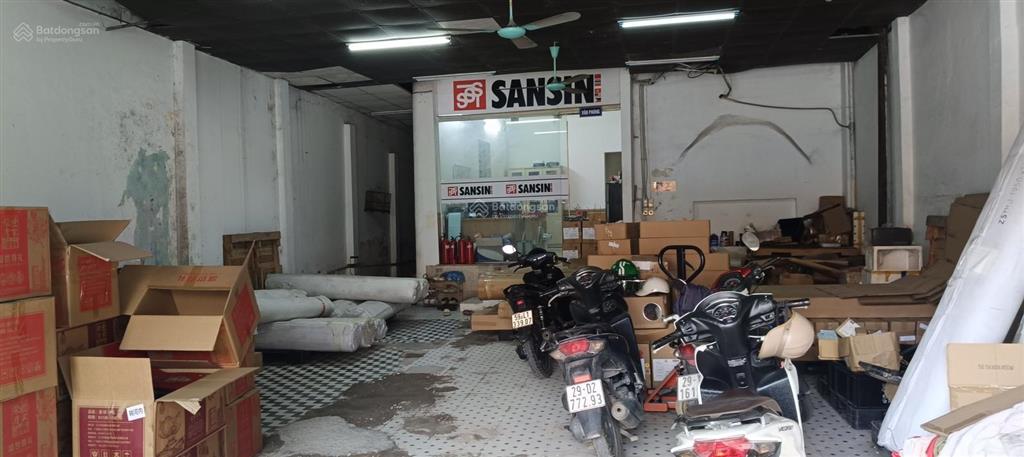Cho thuê nhà 2 tầng mặt phố cầu bươu, gần viện k, dt 200m2, điện 3fa, xe công, đất thổ cư, 35 triệu
