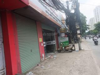 Cho thuê nhà 2 tầng mặt phố cầu bươu, gần viện k, dt 200m2, điện 3fa, xe công, đất thổ cư, 35 triệu