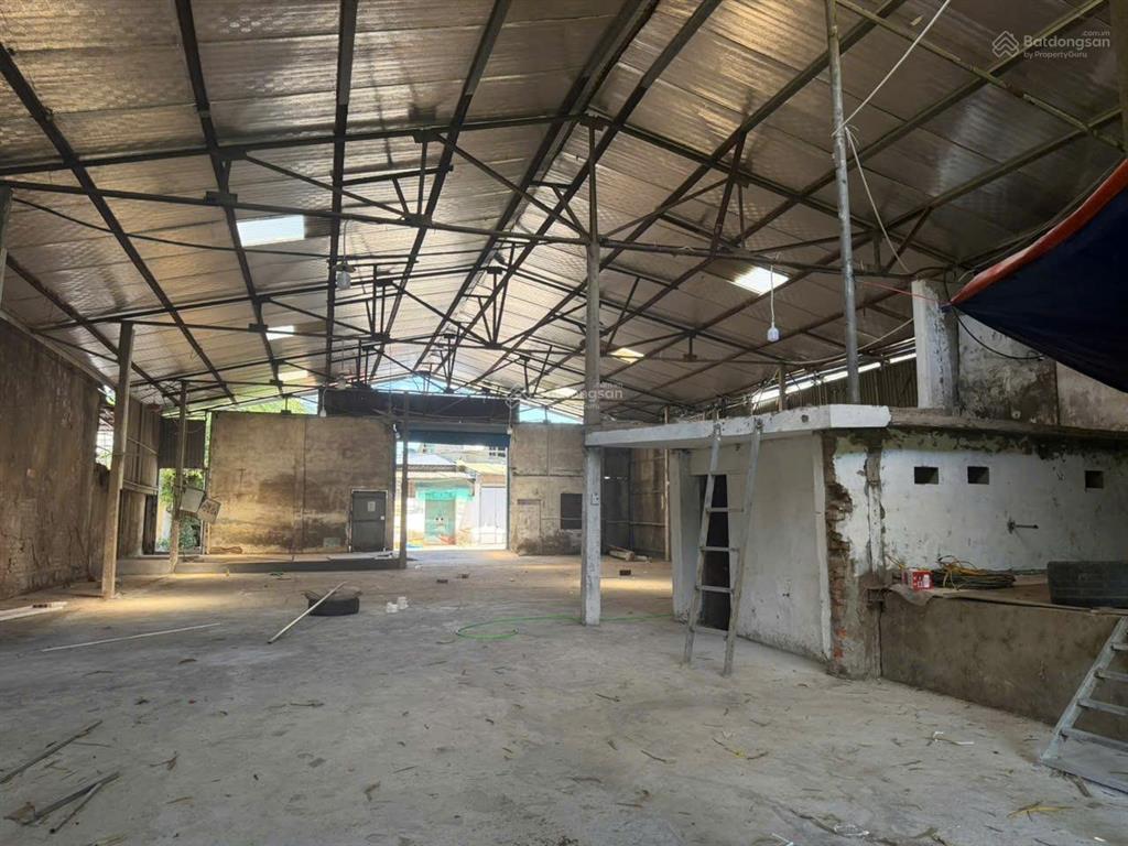 Cho thuê kho xưởng đường sa đôi, đại mỗ, dt 400m2, điện 3 pha, xe 10t đỗ cửa, xuất vat