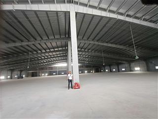 Cho thuê kho xưởng kcn quang minh, mê linh, dt 3240m2, pccc, xe công vào, xuất vat, bảo vệ, 130k/m