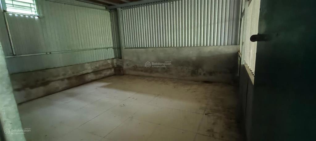 Cho thuê kho xưởng đường đại lộ thăng long, vân côn, dt 275m2, điện 3fa, xe 10t đỗ cửa 40k/m2/th