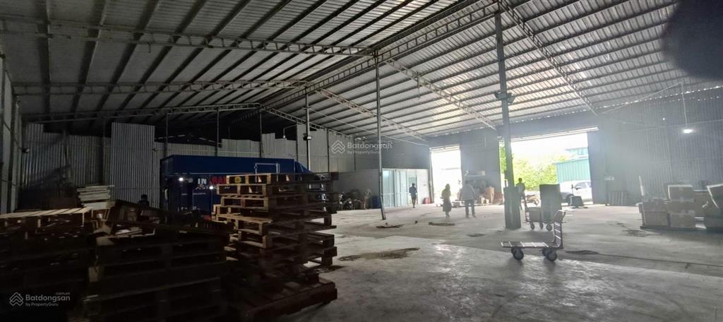 Cho thuê kho đường thụy phương, bắc từ liêm, dt 600m2, điện 3fa, xuất vat, xe công, bảo vệ. 75k/m2
