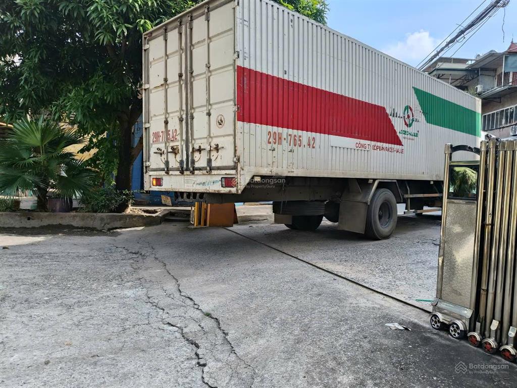 Cho thuê kho xưởng đường phú diễn, chân cầu diễn, dt 906m2, điện 3 pha, xe công, xuất vat, bảo vệ