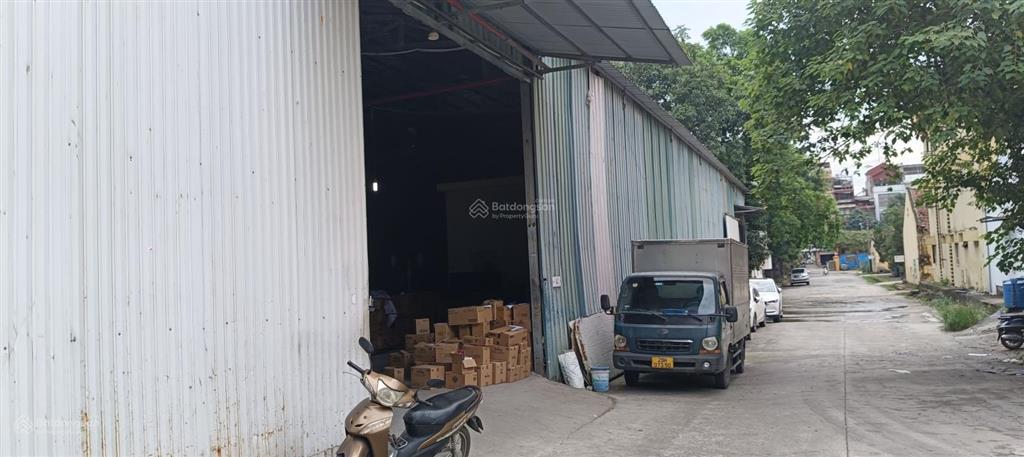 Cho thuê kho xưởng đường phú diễn, chân cầu diễn, dt 906m2, điện 3 pha, xe công, xuất vat, bảo vệ