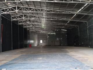 Cho thuê kho xưởng đường phú diễn, chân cầu diễn, dt 906m2, điện 3 pha, xe công, xuất vat, bảo vệ