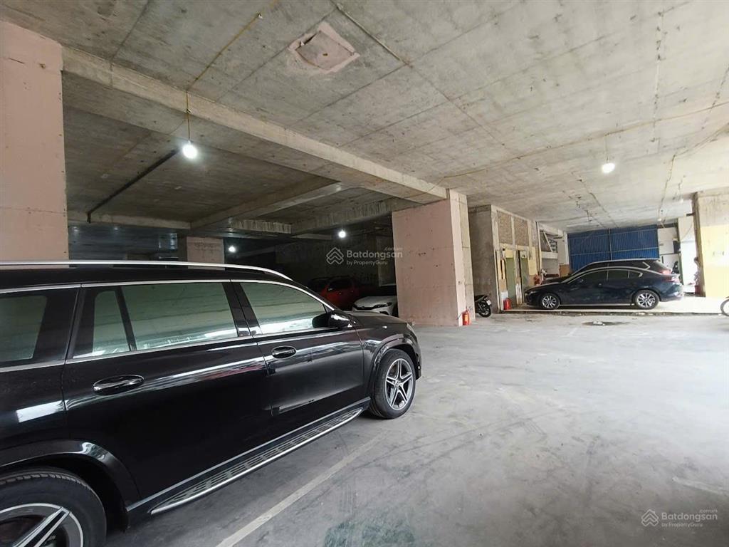 Ct chân đế tòa nhà ngã tư vạn phúc, hà đông, dt 500m2, mt 14m, xe công đỗ cửa, điện 3 pha, 30tr/th