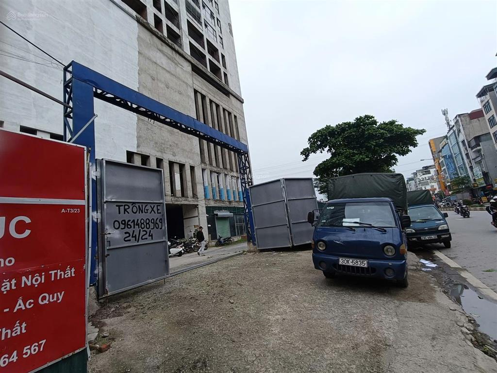 Ct chân đế tòa nhà ngã tư vạn phúc, hà đông, dt 500m2, mt 14m, xe công đỗ cửa, điện 3 pha, 30tr/th